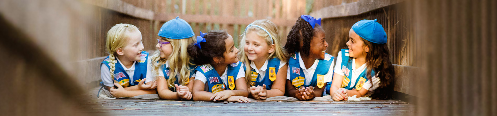  group of daisy girl scouts 
